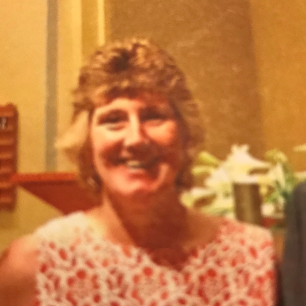 Meet your Posher, Elaine